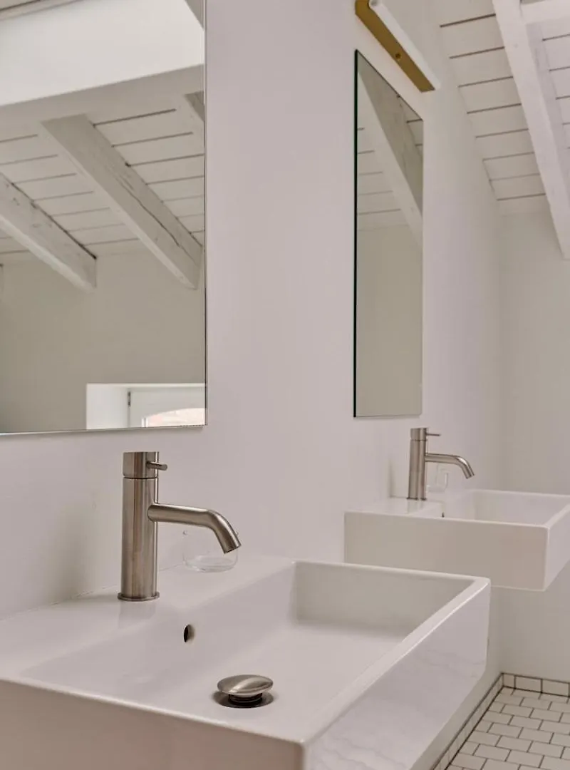 Loft City Center - 2 Bedrooms - Parking - By Finenest Liege 0*,